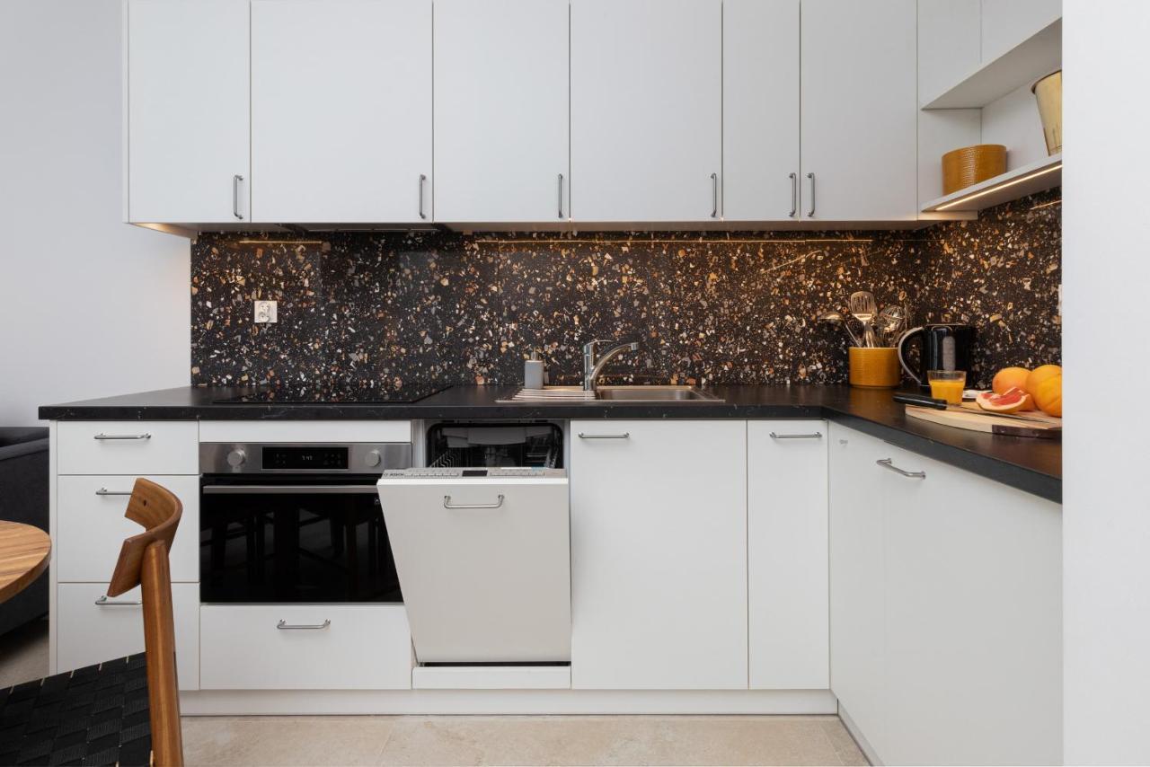 Plac Unii Apartment Gdynia City Centre By Noclegi Renters Esterno foto
